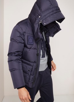 Moncler Dary gewatteerde jas met afneembare capuchon