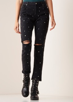 NIKKIE Bibi mid rise boyfriend fit jeans met strass