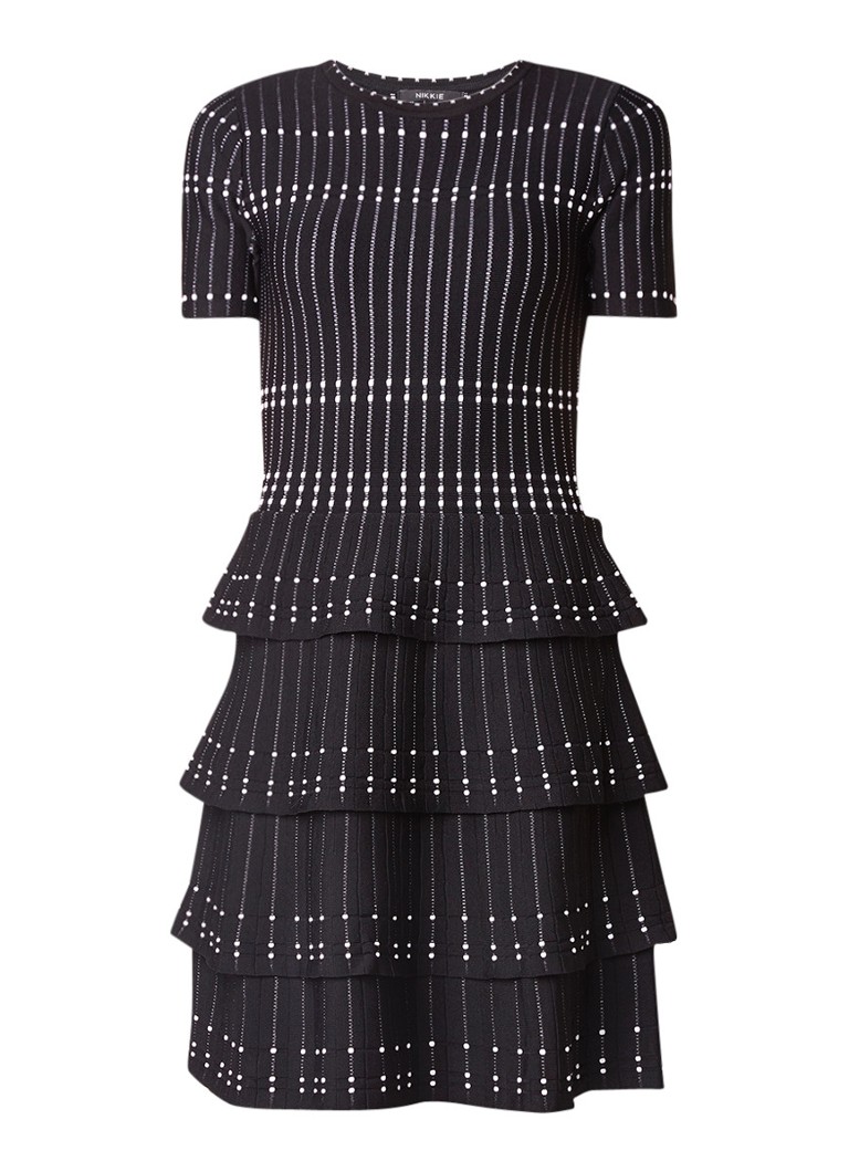 NIKKIE Jessi A-lijn jurk met lagen en ingeweven dessin zwart