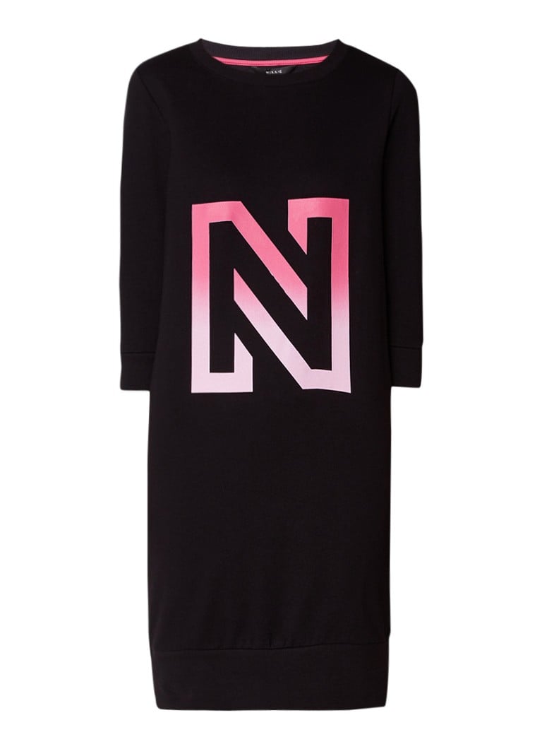 NIKKIE N sweaterjurk met logoprint zwart