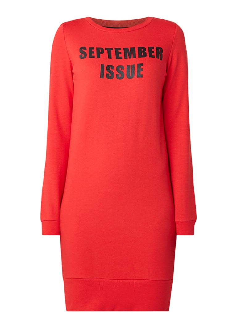 NIKKIE September Issue sweatjurk met opdruk rood