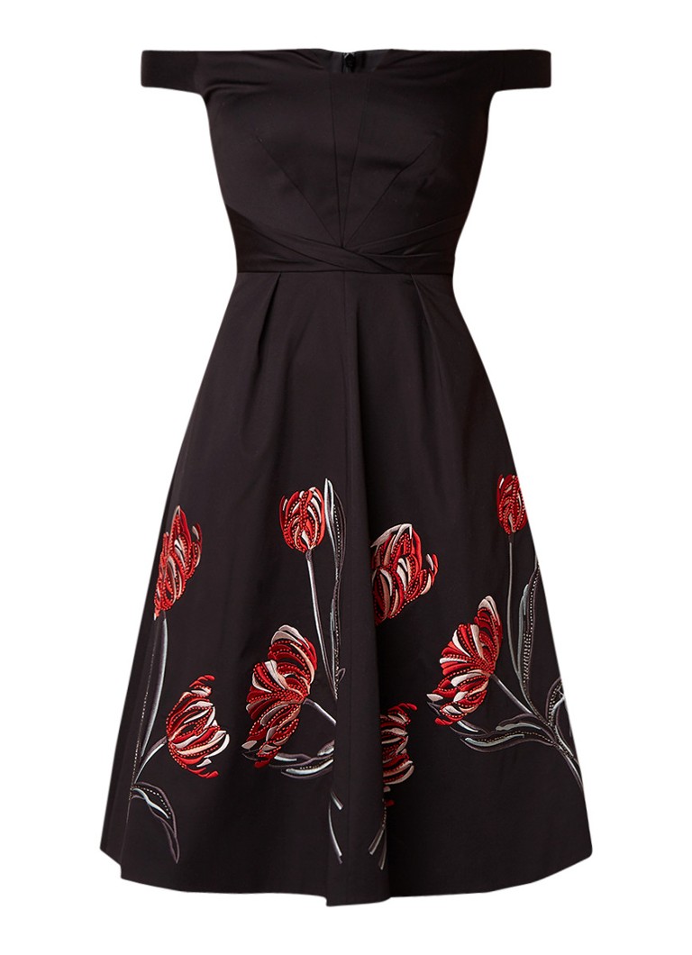 Karen Millen Off shoulder A-lijn jurk met bloemboduring en kralendecoratie zwart