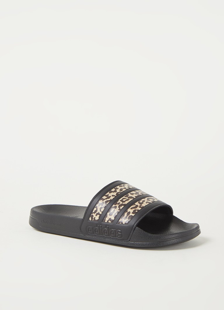 vlot cursief Toegepast adidas Adilette Shower slipper met panterprint • Zwart • de Bijenkorf