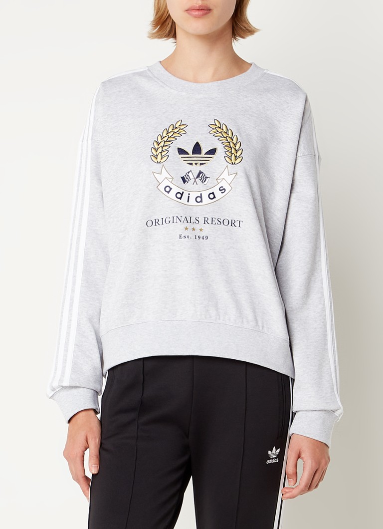 adidas - Sweater met logoprint en borduring - Lichtgrijs