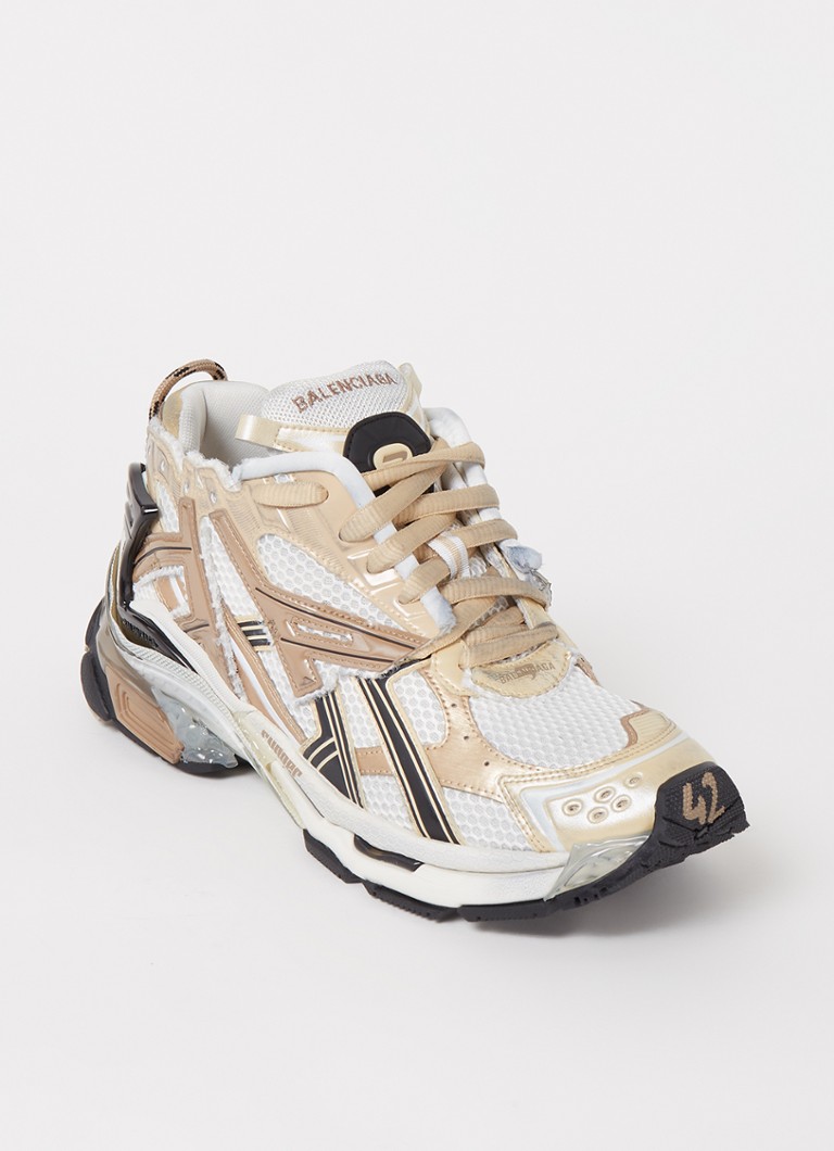 Balenciaga Runner sneaker met mesh details • Beige • de Bijenkorf