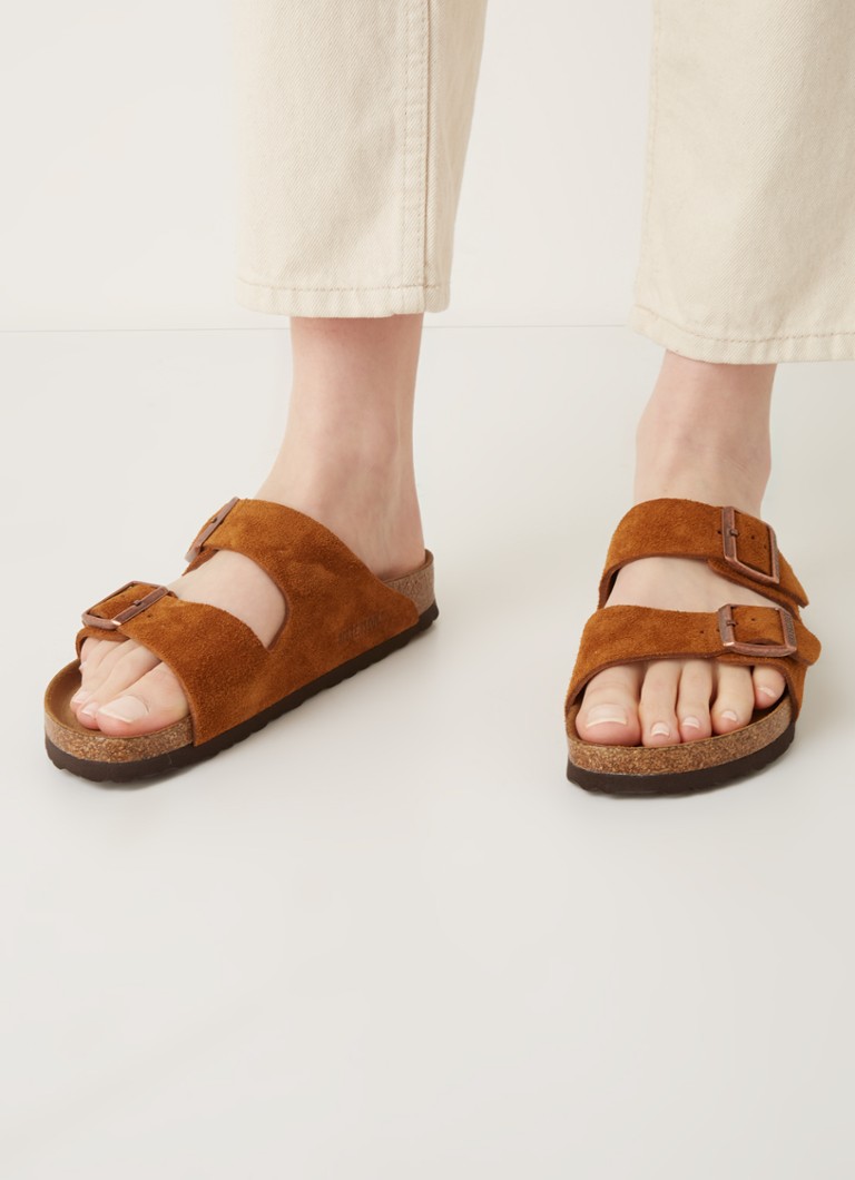 Godkendelse genopretning gå ind Birkenstock Arizona slipper van leer • Camel • de Bijenkorf