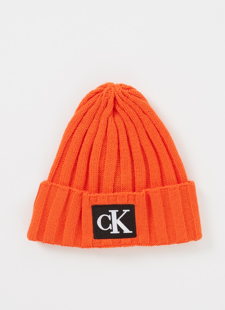 Calvin Klein - Ribgebreide muts met logo - Oranjerood