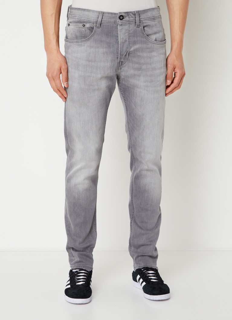 CHASIN' Crown Tristan straight fit jeans met gekleurde wassing • Grijs