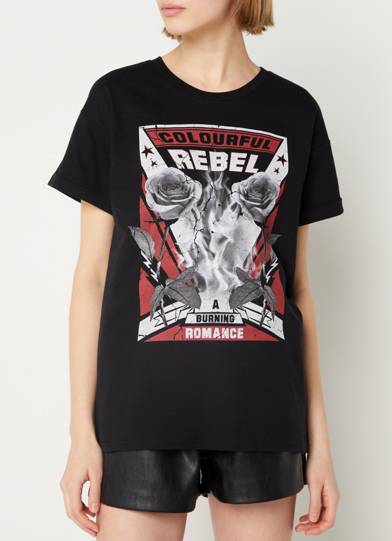 Colourful Rebel - Burning Roses T-shirt van biologisch katoen met print - Zwart