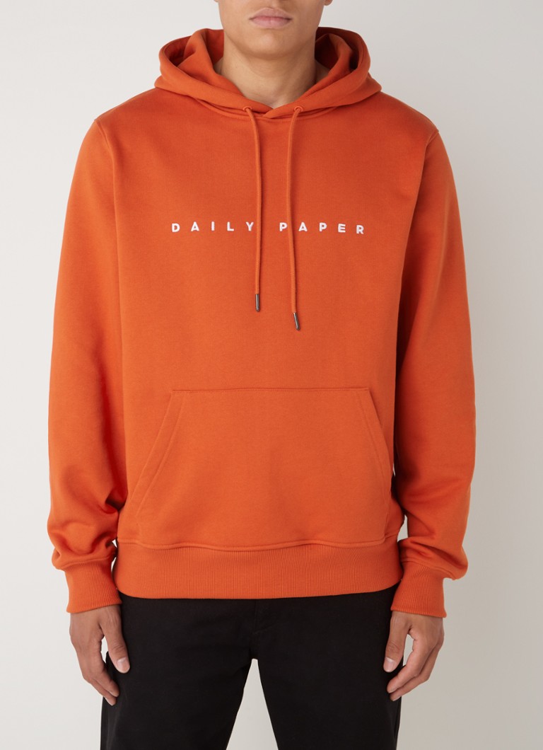 Kaal klok Bezienswaardigheden bekijken Daily Paper Alias hoodie met logoborduring • Donkeroranje • de Bijenkorf