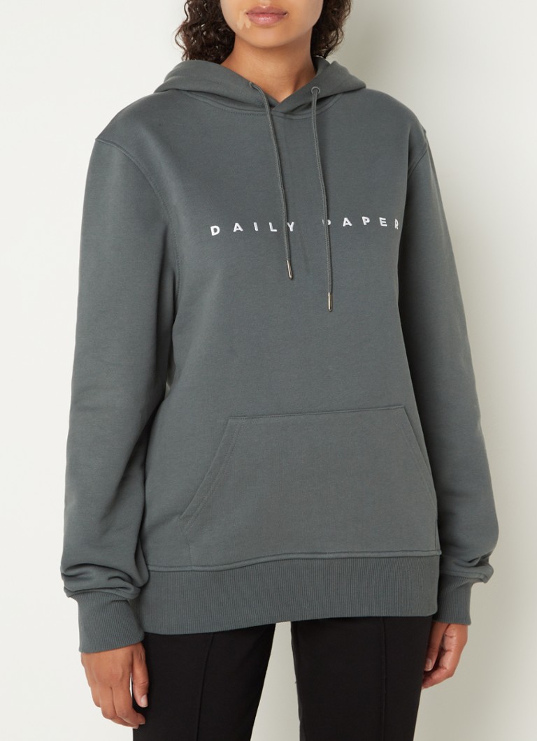 Annoteren Handel Beyond Daily Paper Alias hoodie met logoborduring • Olijfgroen • de Bijenkorf