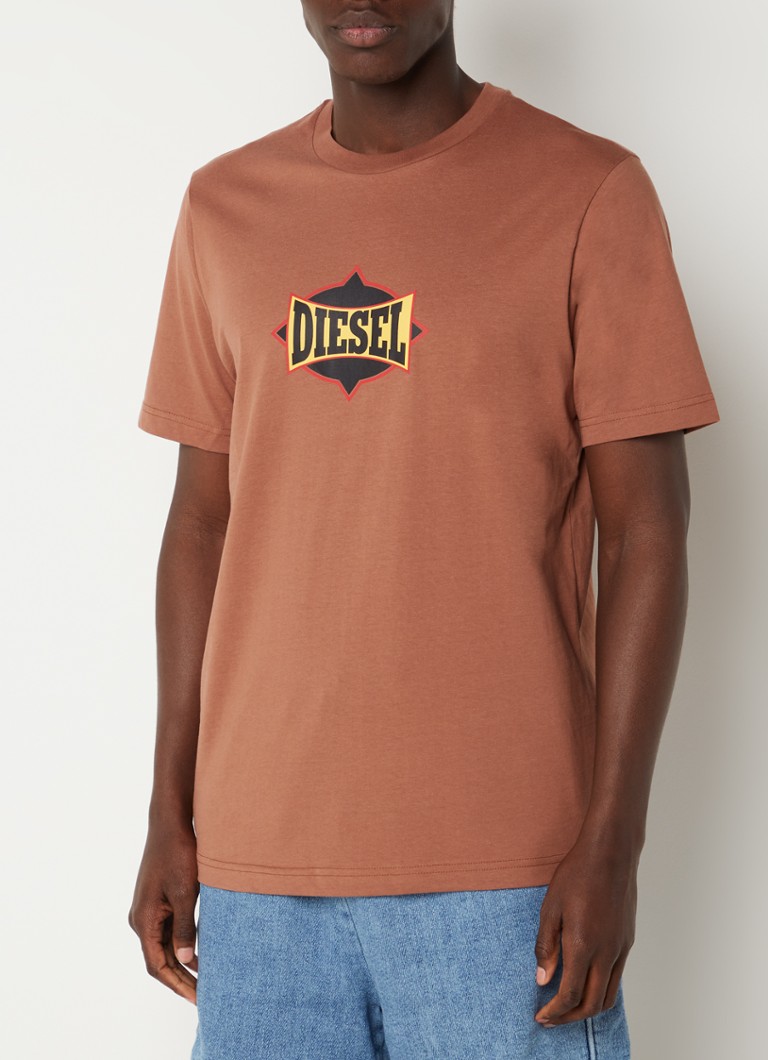 Diesel - T-Just-C13 T-shirt met logoprint - Roestbruin