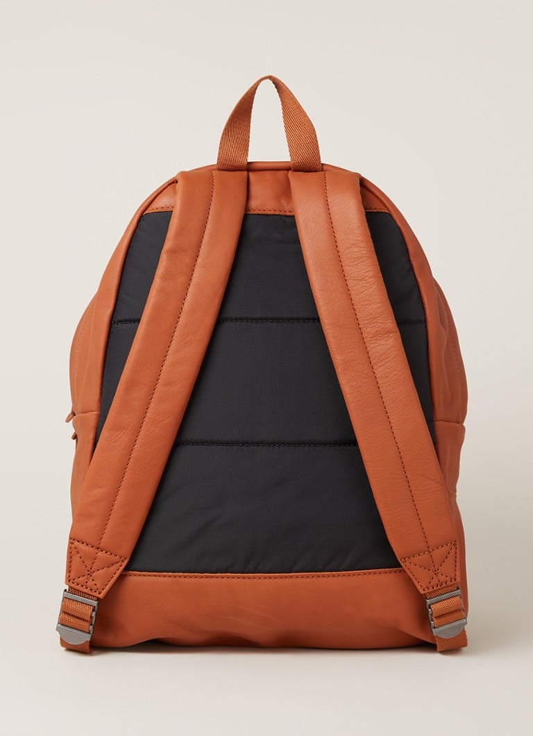 abces Echt Rafflesia Arnoldi Eastpak Padded Pak'r rugzak van leer met 13 inch laptopvak - unisex • Cognac • de Bijenkorf abces Echt Rafflesia Arnoldi Eastpak Padded Pak'r rugzak van leer met 13 inch laptopvak - unisex • Cognac • de Bijenkorf