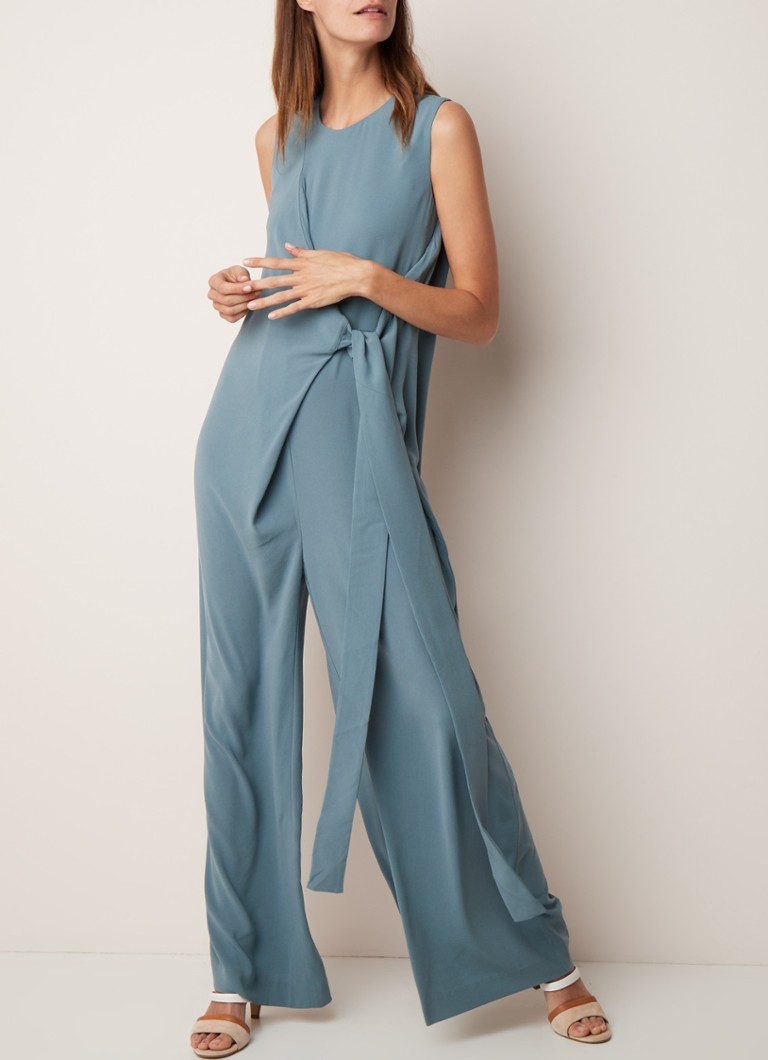 Filippa K - Wide fit jumpsuit met asymmetrisch strikdetail - Lichtblauw