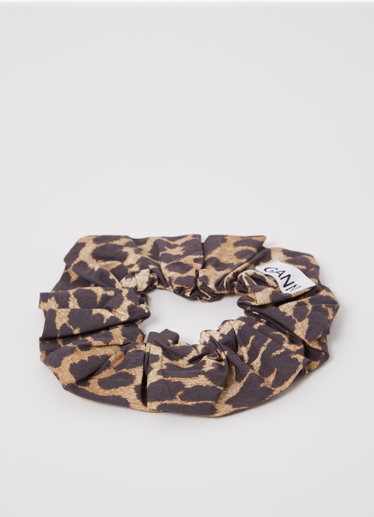 Ganni - Scrunchie met panterprint - Bruin