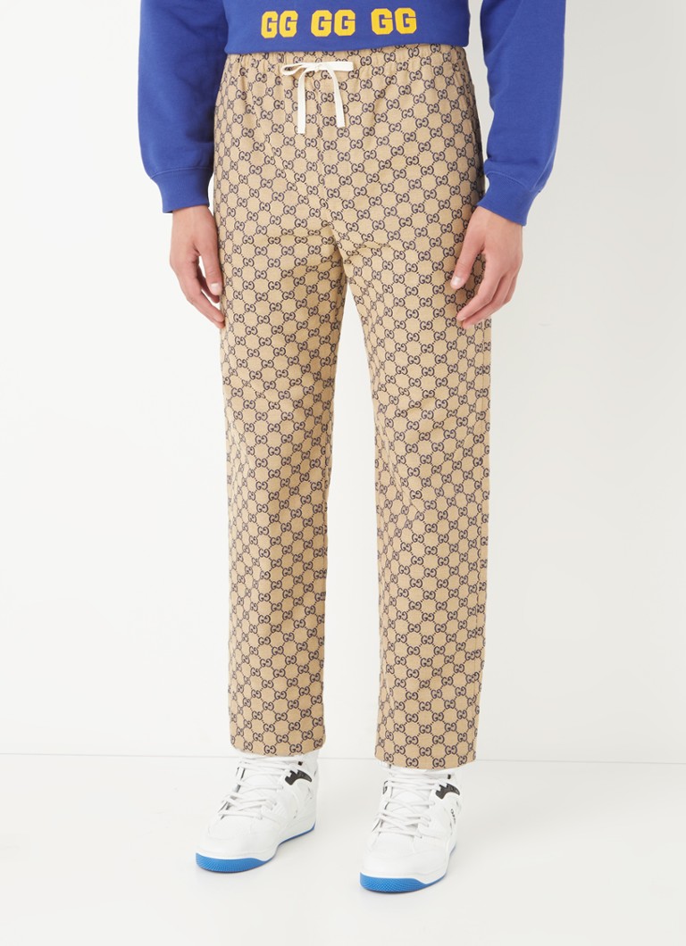 Afrikaanse efficiëntie Kast Gucci Straight fit trackpants met all over logoprint en steekzakken • Camel • de Bijenkorf Afrikaanse efficiëntie Kast Gucci Straight fit trackpants met all over logoprint en steekzakken • Camel • de Bijenkorf