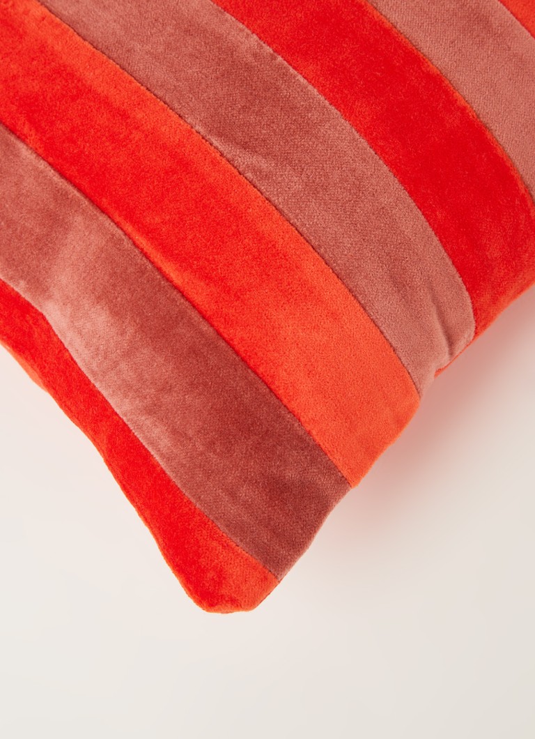 HKliving Striped Velvet sierkussen 30 x 50 cm • Rood • de Bijenkorf