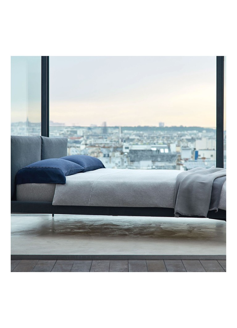 Schaap Oeganda Rimpels HUGO BOSS Sense hoeslaken in katoenblend, hoekhoogte in 30 cm • Lichtgrijs • de Bijenkorf Schaap Oeganda Rimpels HUGO BOSS Sense hoeslaken in katoenblend, hoekhoogte in 30 cm • Lichtgrijs • de Bijenkorf