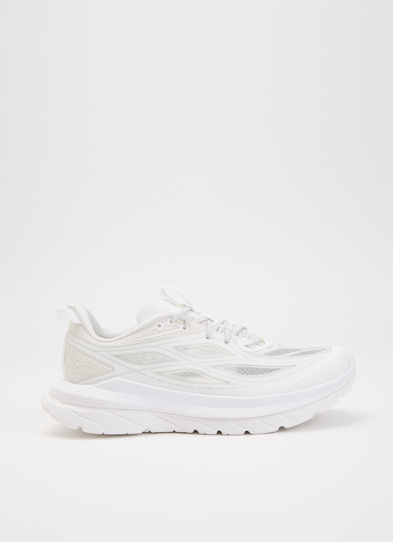 HOKA Dames Mach Remastered sneaker met mesh details in de kleur Wit, maat: 40B