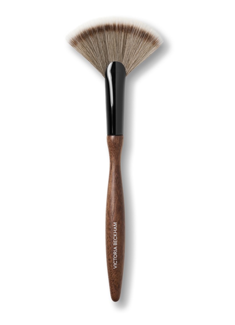 Victoria Beckham 14 Fan - make- up kwast 1MAAT Make-up - Deal