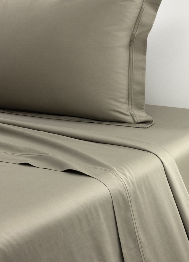 Yves Delorme Triomphe laken van katoensatijn 310TC Khaki - Deal