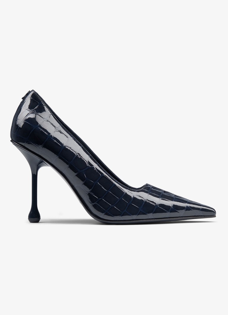 Jimmy Choo Dames Ixia 95 pump van kalfsleer met crocostructuur in de kleur Donkerblauw
