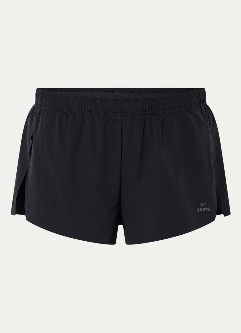 NikeSKIMS Dames Mid waist straight fit korte broek met logo in de kleur Zwart, maat: M