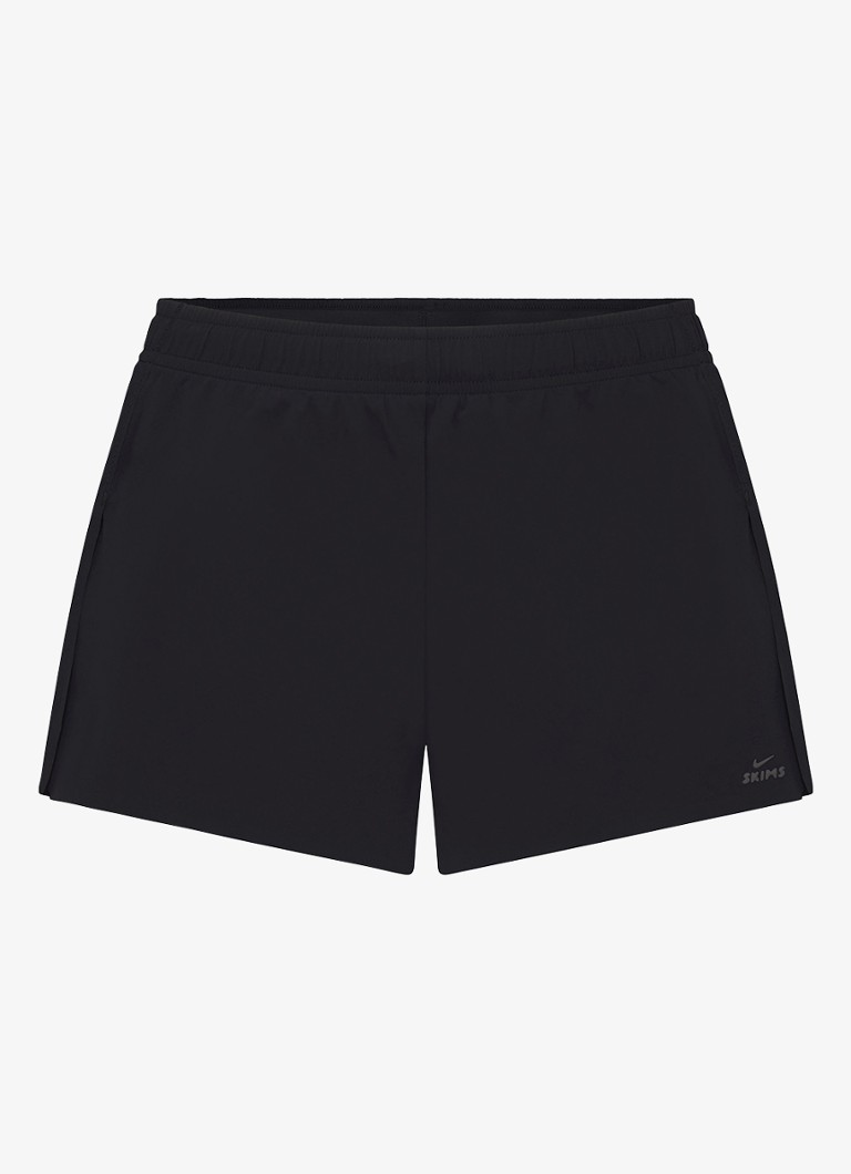 NikeSKIMS Dames Mid waist straight fit korte broek met logo in de kleur Zwart, maat: M