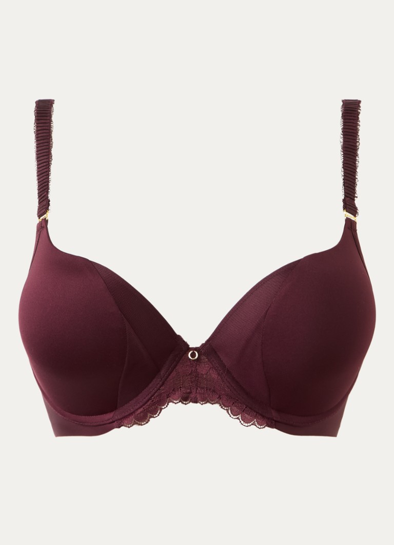 Triumph Dames Love in Lace T-shirt bh met kant details in de kleur Bordeauxrood, maat: C80