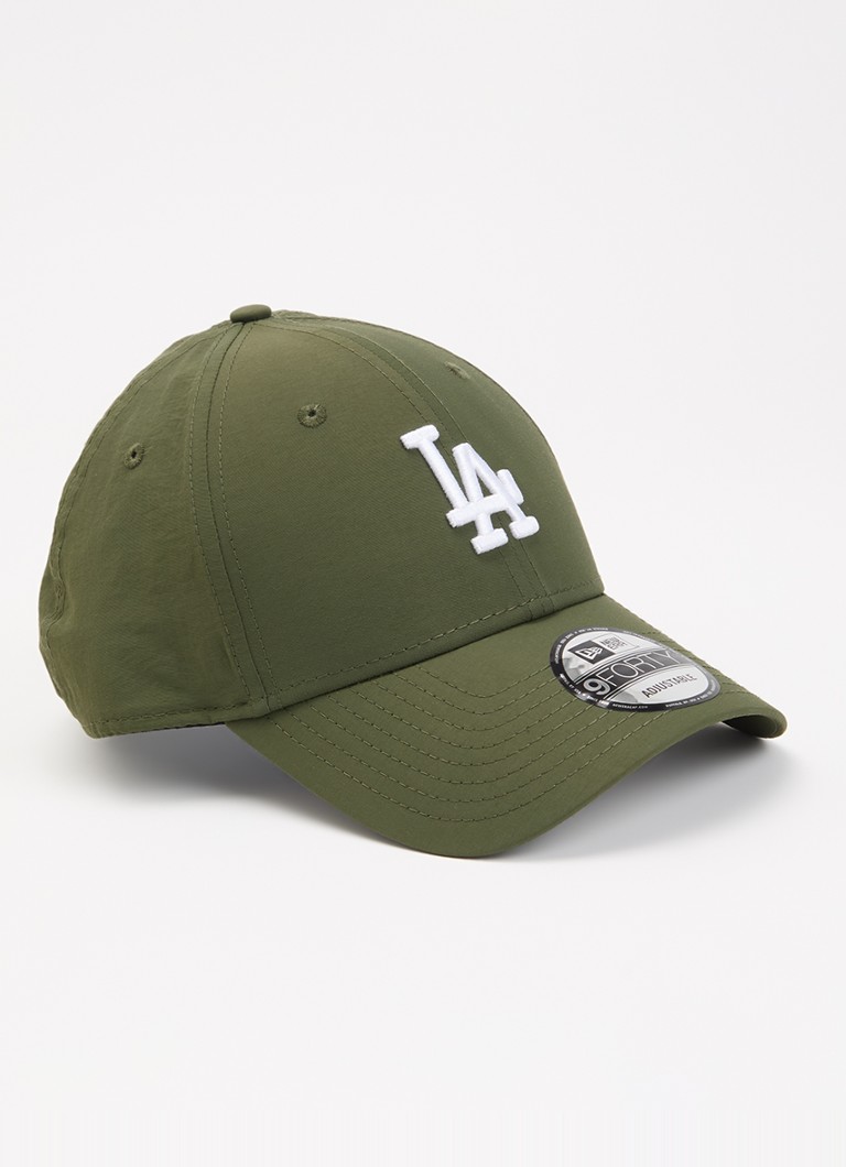 New Era Heren Pet met logoborduring in de kleur Legergroen, maat: OS