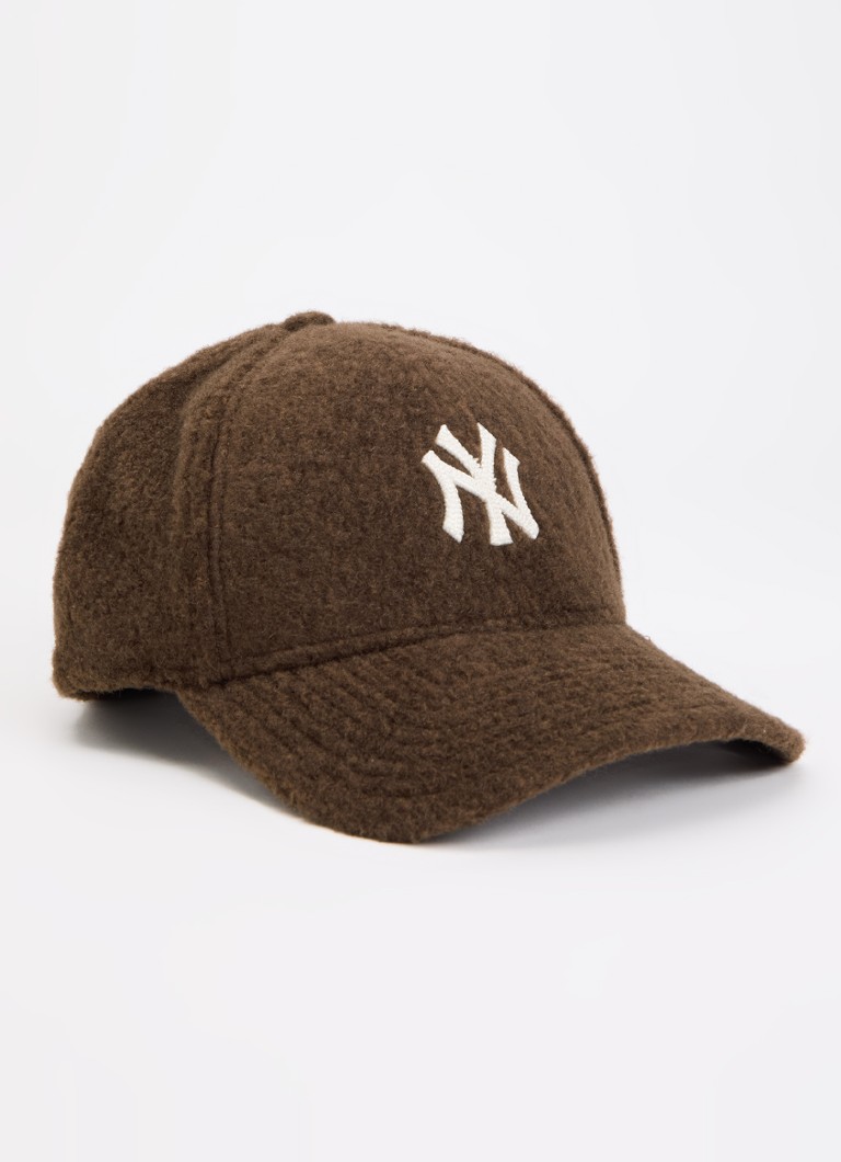 New Era Heren Pet van teddy met logoborduring in de kleur Bruin, maat: One Size