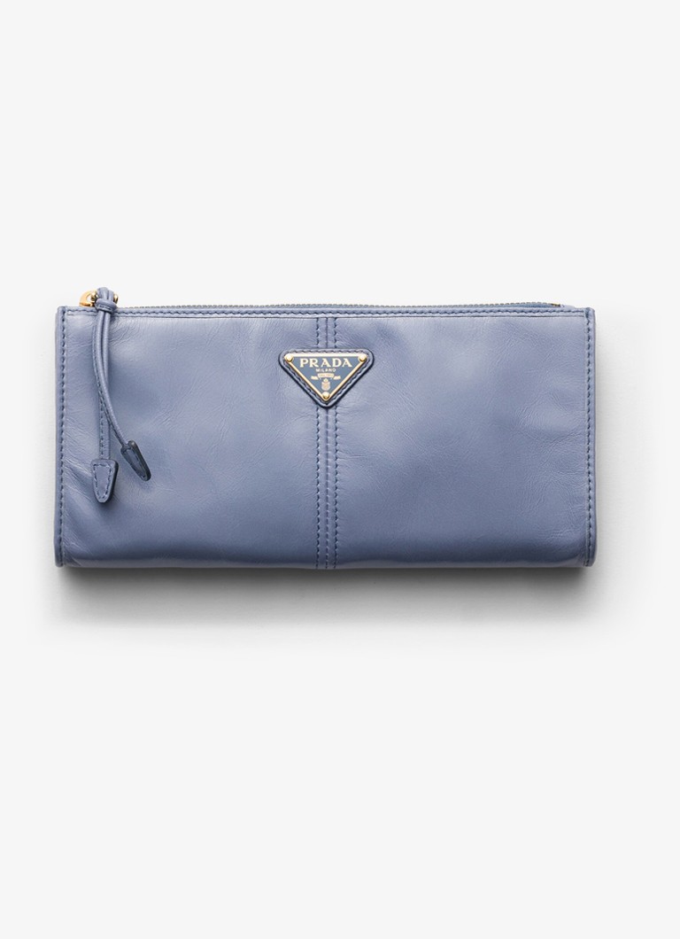 Prada Dames Portemonnee van kalfsleer met logo in de kleur Staalblauw