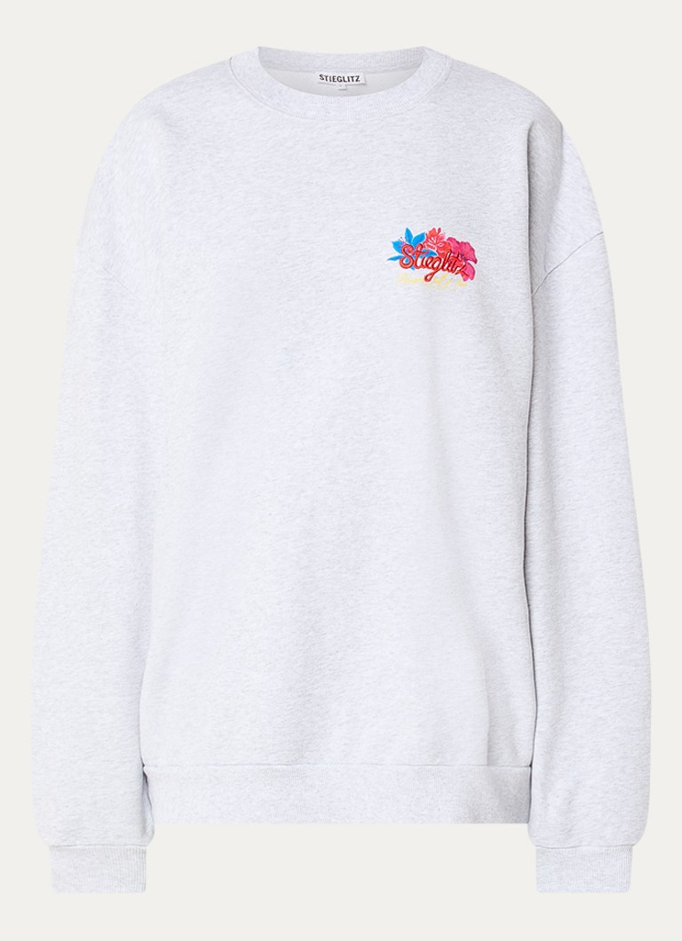 Stieglitz Dames Glenda sweater met logoborduring en backprint in de kleur Grijsmele, maat: xs