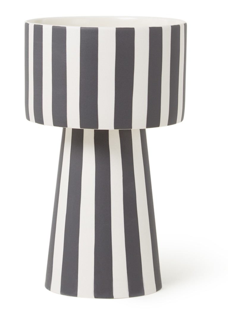OYOY Living Design Toppu L bloempot van keramiek voor binnen - 24 cm Zwart - Deal