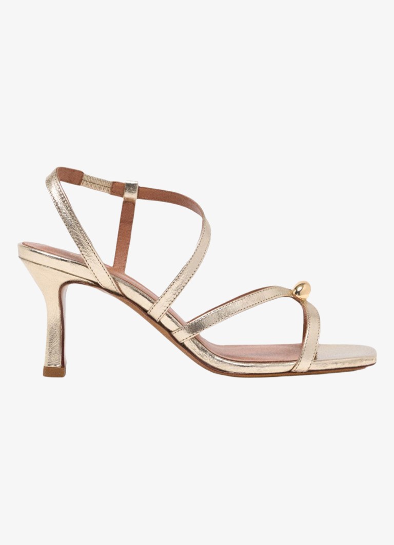Maje Dames Fivetamet sandalette van geitenleer met metallic finish in de kleur Goud