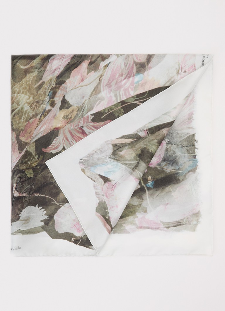 Maison Margiela Dames Sjaal van zijde met bloemenprint 90 x 90 cm in de kleur Gebroken wit, maat: ONE SIZE