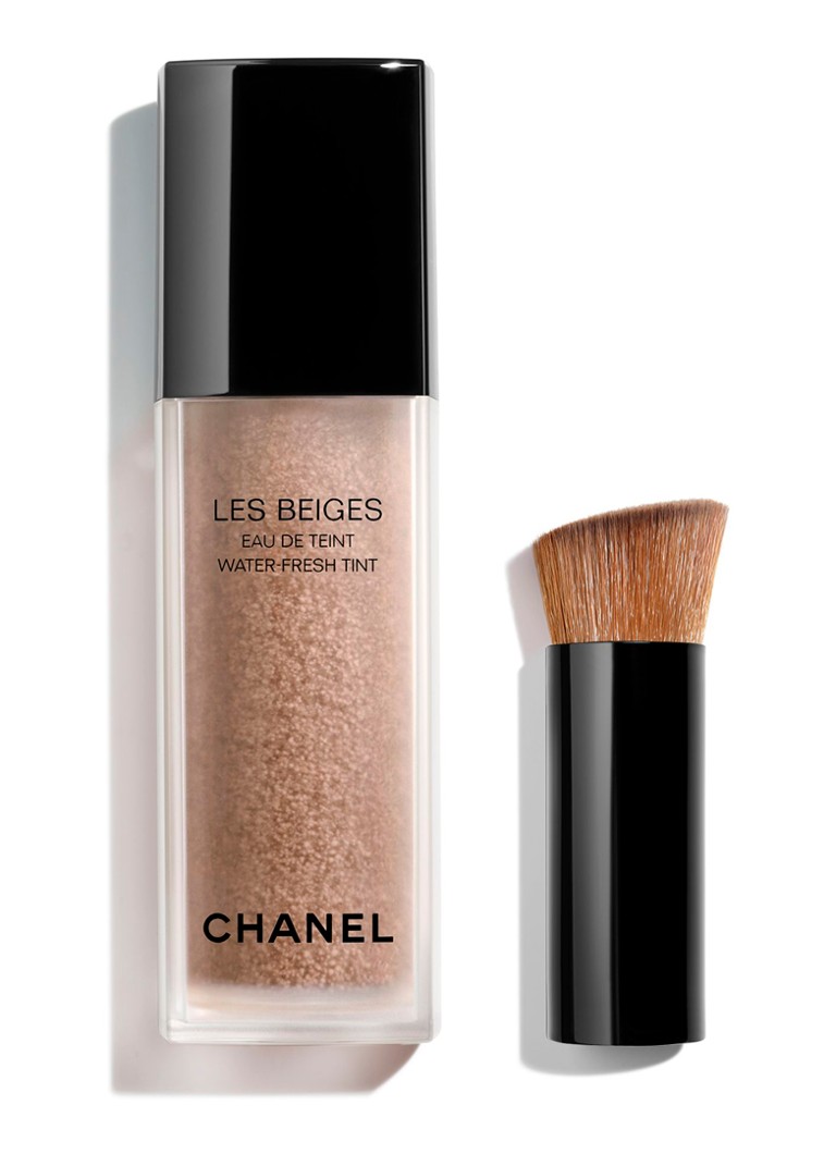 CHANEL FRIS FOUNDATIONWATER MET MICROBOLLETJES PIGMENTEN. NUDE EFFECT OP DE HUID. NATUURLIJK STRALENDE TEINT LIGHT DEEP Make-up - Deal