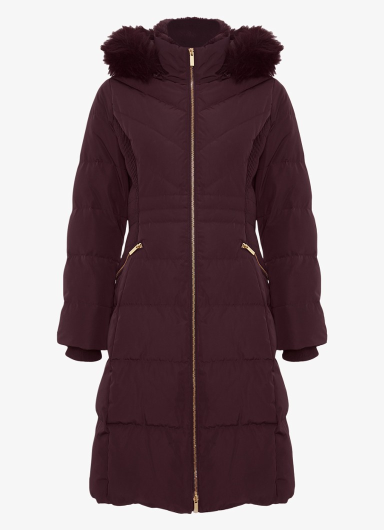 Phase Eight Dames Amber puffer jas met capuchon in de kleur Aubergine