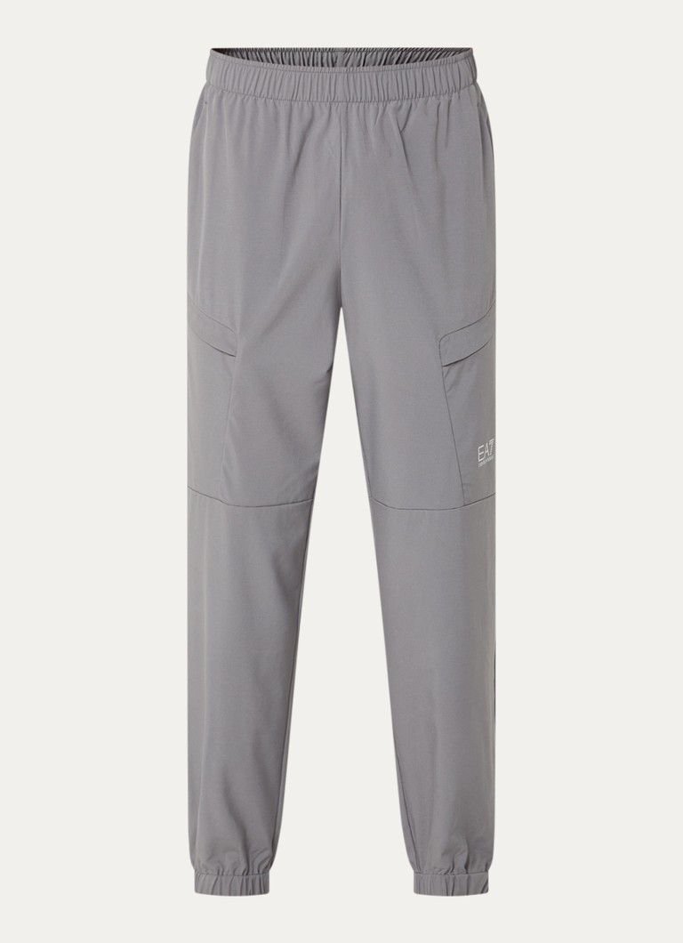 Armani Heren Tapered fit trainingsbroek met klepzakken in de kleur Grijs
