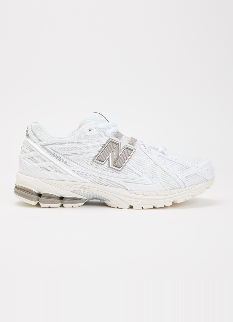 New Balance Dames 1906 sneaker met mesh details in de kleur Wit, maat: 40,5