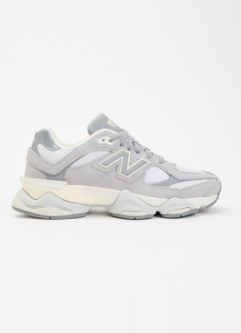 New Balance Dames 9060 sneaker met mesh details in de kleur Grijs, maat: 40