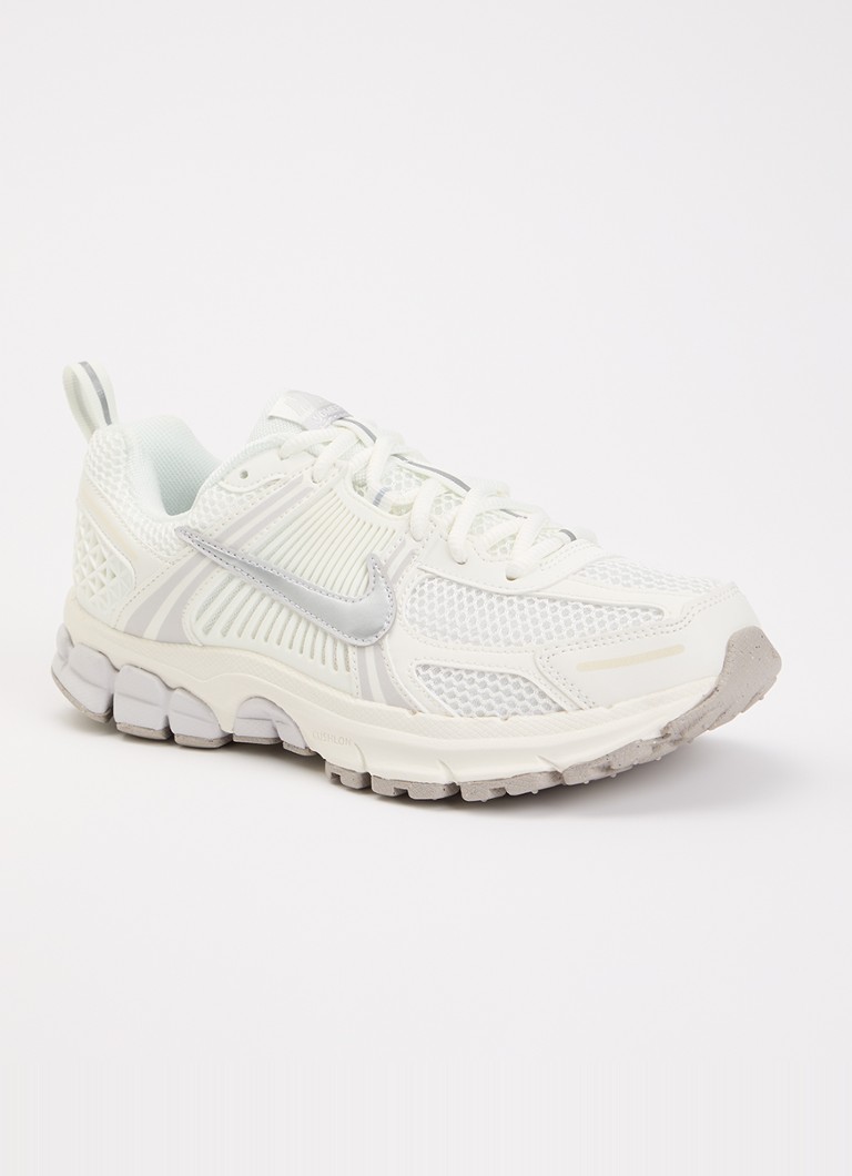 Nike Meisjes Vomero 5 sneaker met mesh details in de kleur Gebroken wit, maat: 36.5