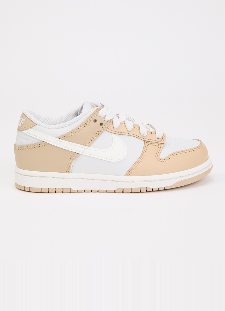 Nike Meisjes Dunk Low sneaker met leren details en logo in de kleur Lichtbruin, maat: 27.5