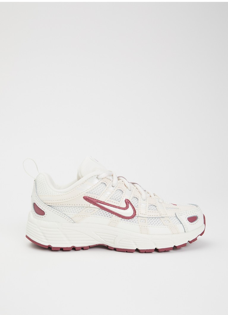 Nike Meisjes P-6000 sneaker met mesh details in de kleur Paars, maat: 30