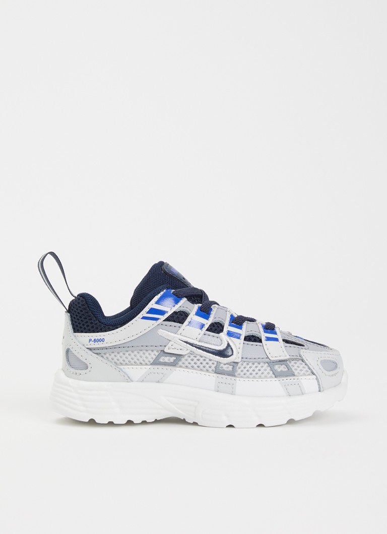 Nike Meisjes P-6000 sneaker met mesh details in de kleur Donkerblauw, maat: 26