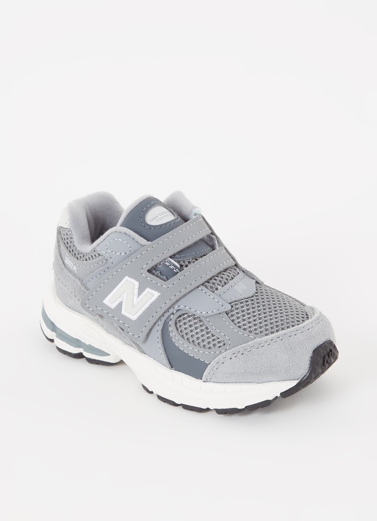 New Balance Meisjes 2002 sneaker met mesh details in de kleur Grijs, maat: 23.5