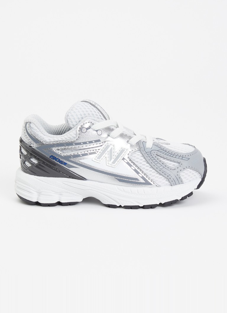 New Balance Meisjes 1906R sneaker met mesh en metallic details in de kleur Grijs, maat: 17