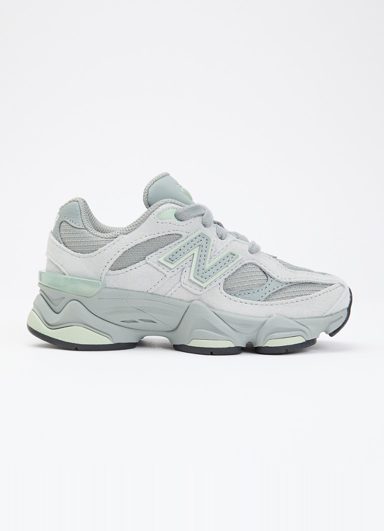 New Balance Jongens 9060 sneaker van mesh met suède details in de kleur Grijs, maat: 32