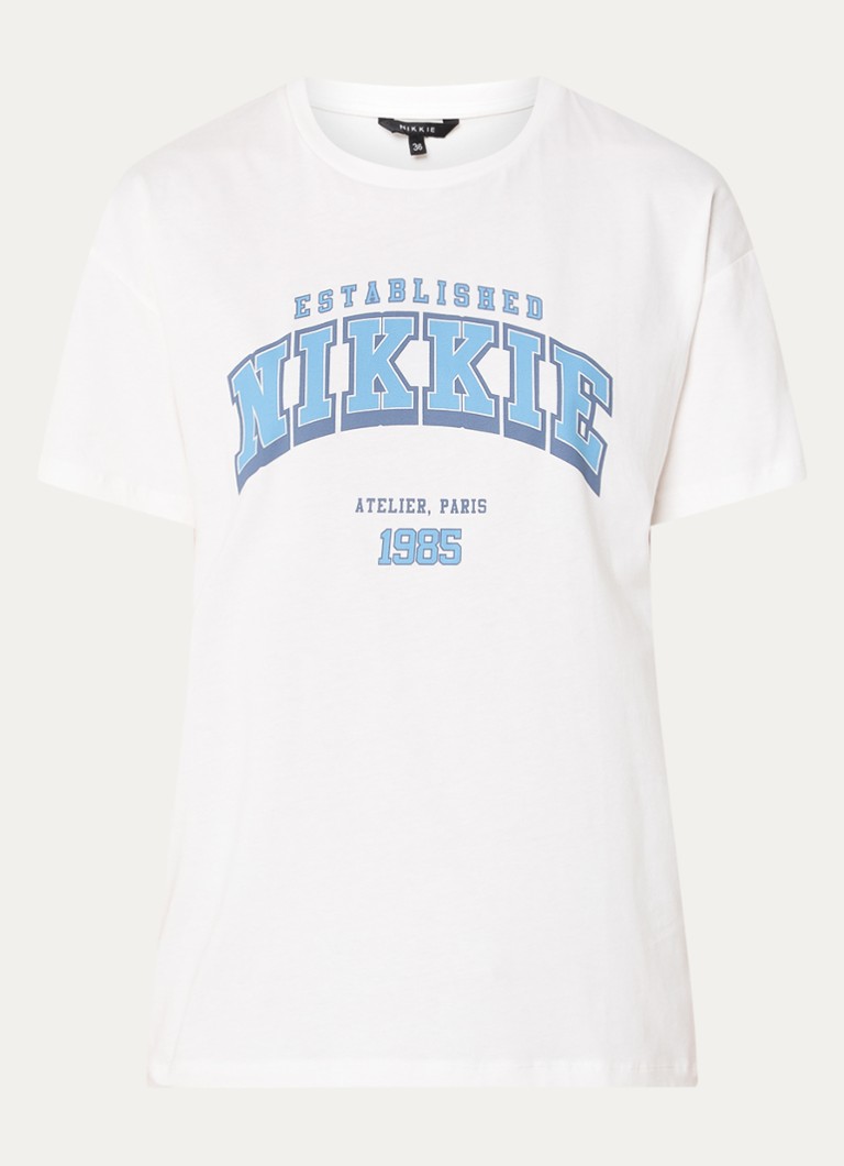 NIKKIE Dames 1985 T-shirt met logo in de kleur Wit