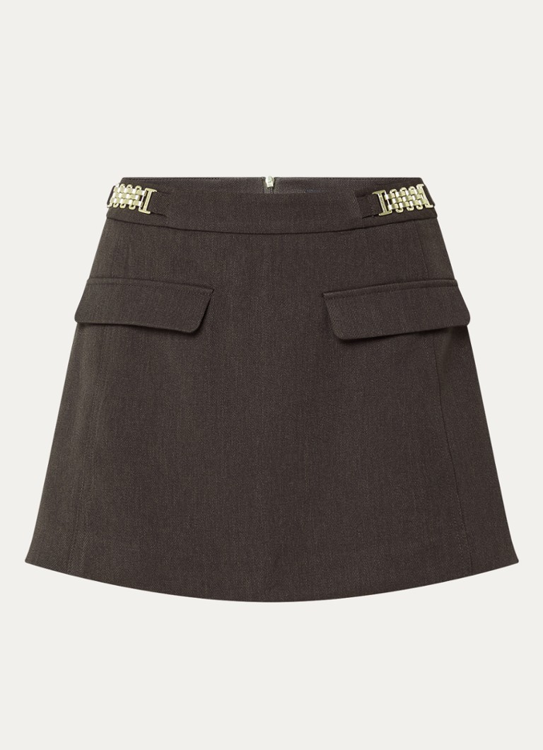 NIKKIE Dames Aisley mini broekrok met paspelzakken in de kleur Chocoladebruin